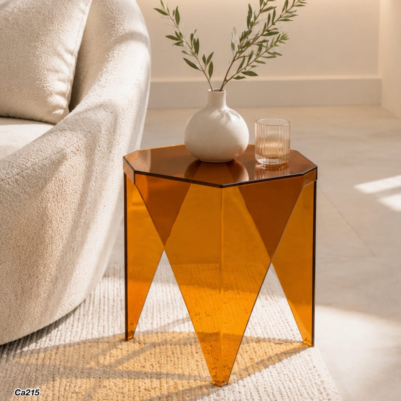 Mesa auxiliar acrílico naranja de triángulos 40cm* 40cm* 43cm